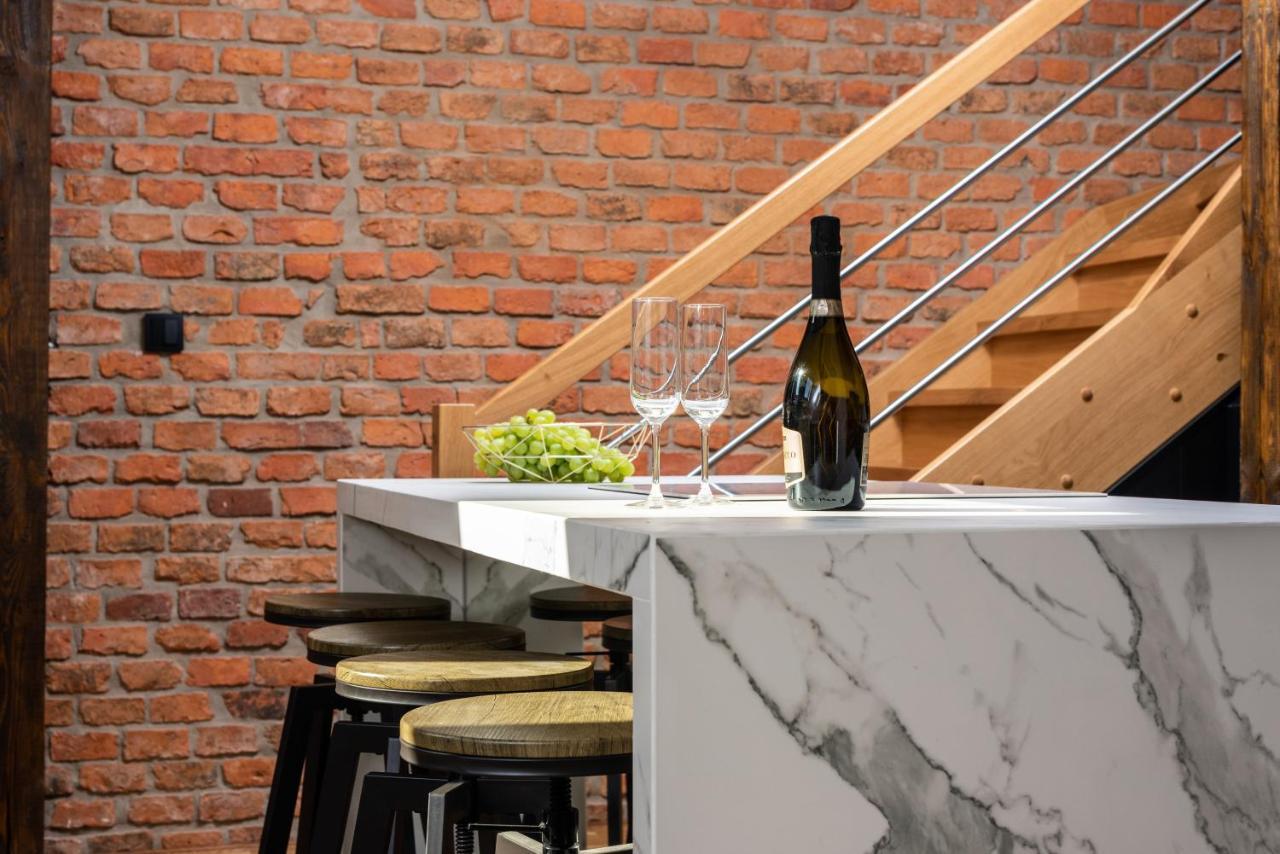 Riverside Premium Class Apartment - By Upstairs Cracóvia Exterior foto